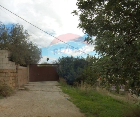 Lands for sale in Aicha Bakkar - R9-2662 Land for Sale - Berkayel, Akkar