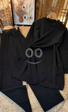 Clothes, Footwear & Accessories in Loussiya - Winter set