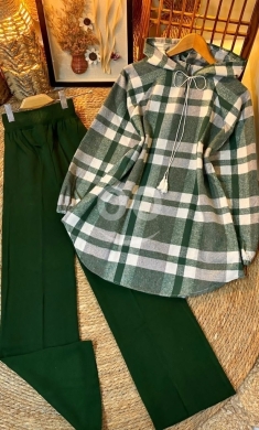 الملابس، الأحذية والزينة في Loussiya - Winter set