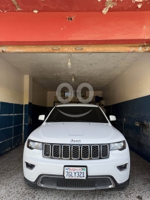 Jeep in Nabatyeh - Grand cherokee 2018