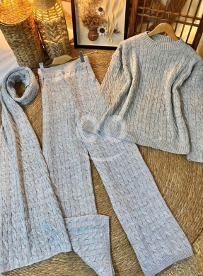 الملابس، الأحذية والزينة في Loussiya - Winter set 3 pcs