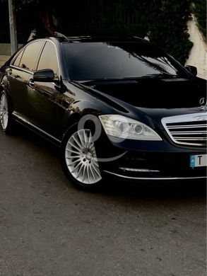 Mercedes-Benz dans Tripoli - Mercedes-Benz W221 Model 2010