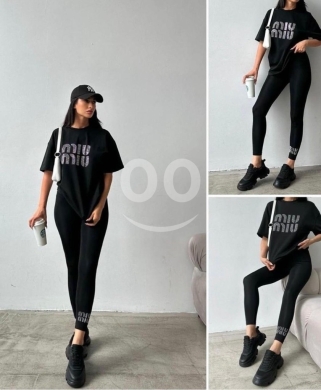 Clothes, Footwear & Accessories in Loussiya - Yoga set