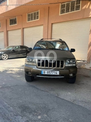 Jeep dans Beyrouth - Jeep grand cherokee 2004