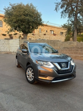 Nissan dans Beyrouth - Nissan Rogue 2017