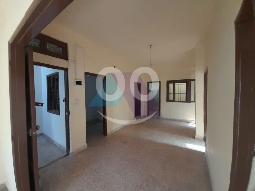 Other real estate in Borj Hammoud - Hot Deal Building with Prime Location 4sale in Borj Hammoud - برج حمود