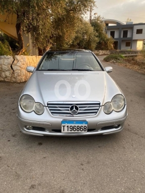 Mercedes-Benz in Zgharta - C230 2004