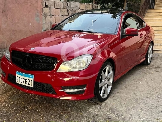 Mercedes-Benz dans Aigre - mercedes c250 model 2012