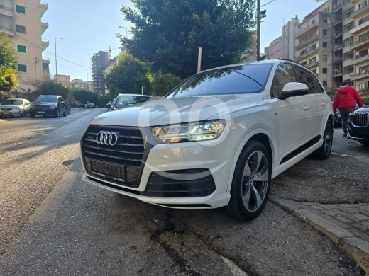 Audi in Beirut City - Audi Q7 2017