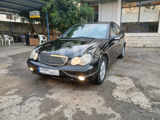 Mercedes-Benz in Zgharta - Mercedes c180 2003