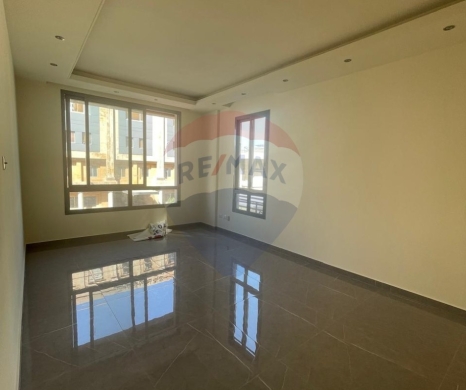 عقارات تجارية للإيجار في ضم والفرز - R9-2688 Office for Rent - Dam w Farez, Tripoli