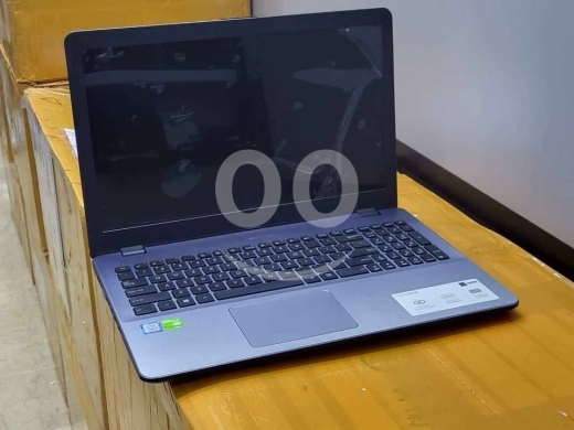 Computers Parts & Software Accessories in Tripoli - Asus vivobook i7 8th generation