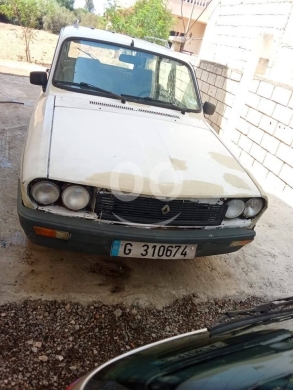 Renault in Beirut City - Renault 96