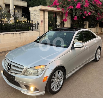 Mercedes-Benz in Zgharta - Mercedes C300 model 2009