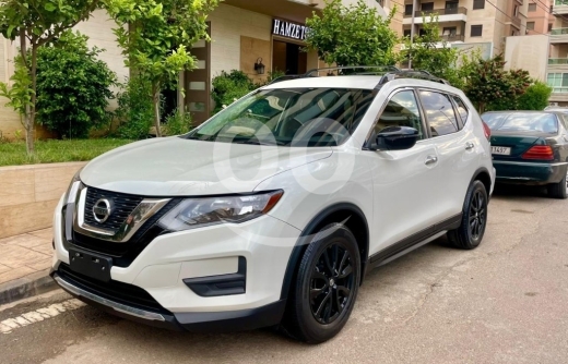 2017 Nissan Rogue SV Midnight Edition Crossover | 2.5L 4-Cyl, Push Start, Blind Spot — 2