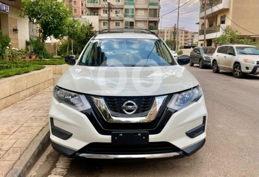 نيسان في ضم والفرز - 2017 Nissan Rogue SV Midnight Edition Crossover | 2.5L 4-Cyl, Push Start, Blind Spot
