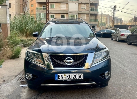 نيسان في ضم والفرز - 2015 Nissan Pathfinder SV V6 | Keyless Start, Rear Cam SUV