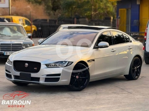 Jaguar in Batroun - Jaguar xe Model 2017