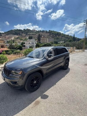 Jeep in Nabatyeh - Cherokee 2017