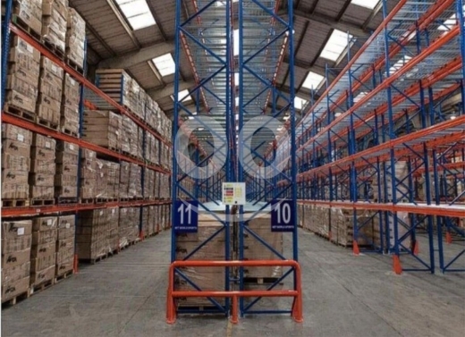 Commercials for sale in Zouk Mosbeh - Warehouse with prime location 4sale in Zouk Mosbeh -مستودع في زوق مصبحJK09W6