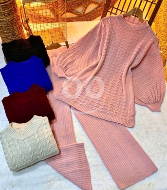 الملابس، الأحذية والزينة في Loussiya - Winter set
