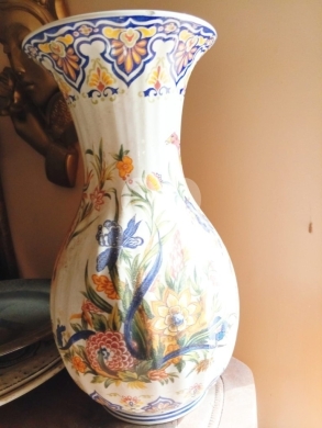 Other home furniture in Borj Hammoud - Vintage Italian Floral Vase