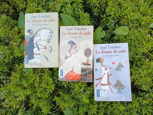 Music, Films & Books in Bteghrine - Book outlet (all 3 for 6$) (gift idea)