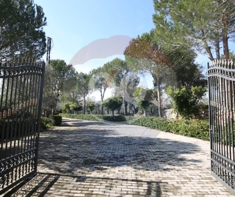 Villas for sale in Tripoli - Villa for sale in batroumine