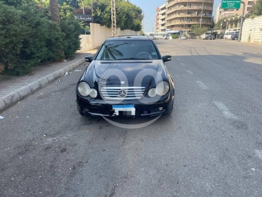 Mercedes-Benz in Beirut City - Mercedes c230 Model 2003