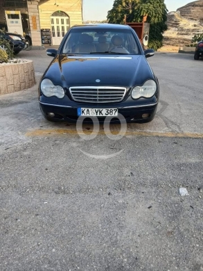 Mercedes-Benz in Nabatyeh - Mercedes-Benz C200 model 2001