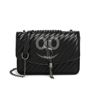 Vêtements, chaussures et accessoires dans Anfeh - Elegant Black Quilted Bag - حقيبة سوداء أنيقة بتصميم مبطن وسلسلة فاخرة