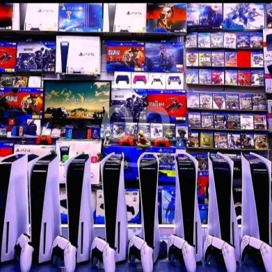 Gaming Console & Accessories in Dekouaneh - PS4 PS5 NINTENDO SWITCH
