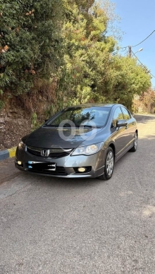 Honda in Bchamoun - Honda civic 2009