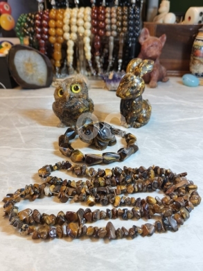 Antiques & Collectibles في Btouratij - طقم مجوهرات وديكور حجر عين النمر - 5 قطع (بومة، أرنب، سلحفاة، سنسال، بلاك)