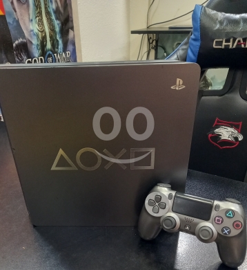 PS4 SLIM 1TB DAYS OF PLAY — 2