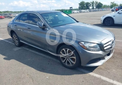 مرسيدس بنز في مدينة بيروت - Mercedes Benz c300 2018