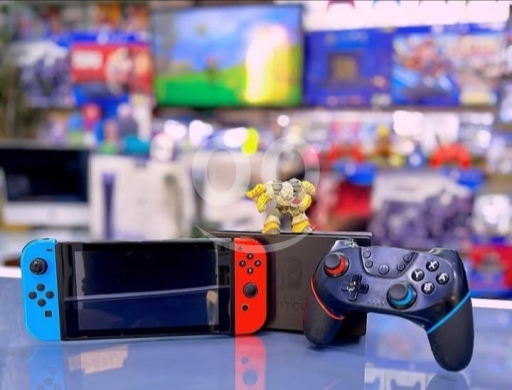 Gaming Console & Accessories dans Dekouaneh - PS4 PS5 NINTENDO SWITCH