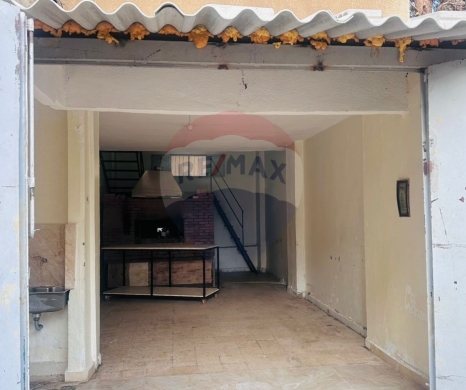 R9-2775 Smart Investment: 30m² Commercial Shop in Bahsas — 3