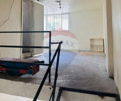 R9-2775 Smart Investment: 30m² Commercial Shop in Bahsas
