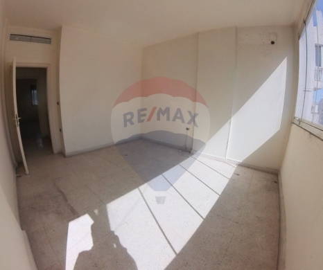 شقق للبيع في Nakabet Al Ateba - R9-2777 Spacious Apartment For Sale in Nakabet El Ateba - Ideal for Families
