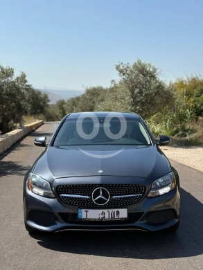 Mercedes-Benz dans Béchmizzine - Mercedes c300 2015