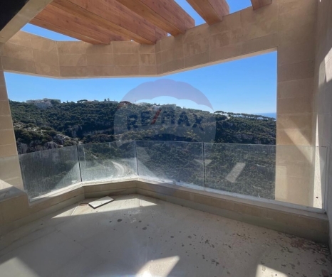 R9-2781 Lower-Ground Apartment with Panoramic Views in Balamand — 8
