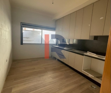 R9-2782 Spacious 3BR Apartment in Balamand with Panoramic Balconies — 5