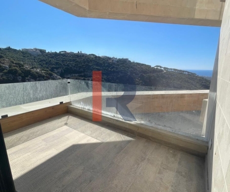 R9-2782 Spacious 3BR Apartment in Balamand with Panoramic Balconies — 8