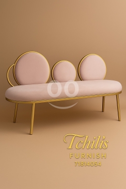 Mobilier et équipement de bureau dans Aley - مقعد انتظار مخملي وردي بتصميم دائري فريد وإطار | Unique Pink Velvet Waiting Bench with Gold Frame