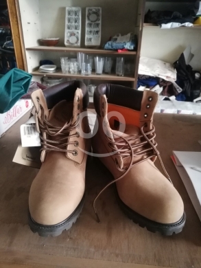 Vêtements, chaussures et accessoires dans Al Midan - تصفية عامة