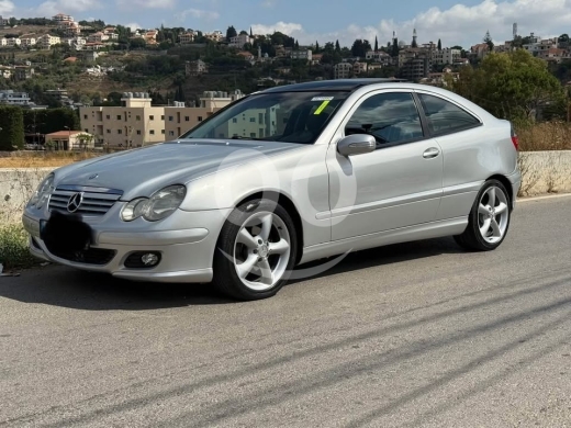 Mercedes-Benz in Nabatyeh - C230 2002