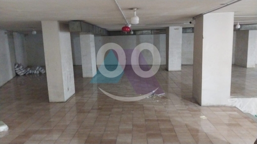 Commercials for sale in Sioufi - Warehouse with Prime Location 4sale in Syoufi/Beirut-مستودع في السيوفيNE15W31