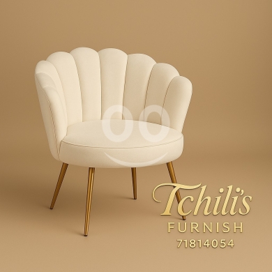 Other home furniture in Aley - كرسي مخملي كريمي بتصميم صدفي فاخر وأرجل ذهبية | Elegant Cream Velvet Shell Chair with Gold Legs