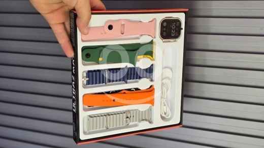 Mobile accessories in Kfar Tebnit - Ultra watch
